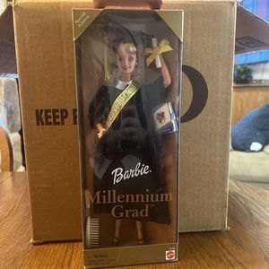 Mattel 2000 Millennium Grad Barbie Doll